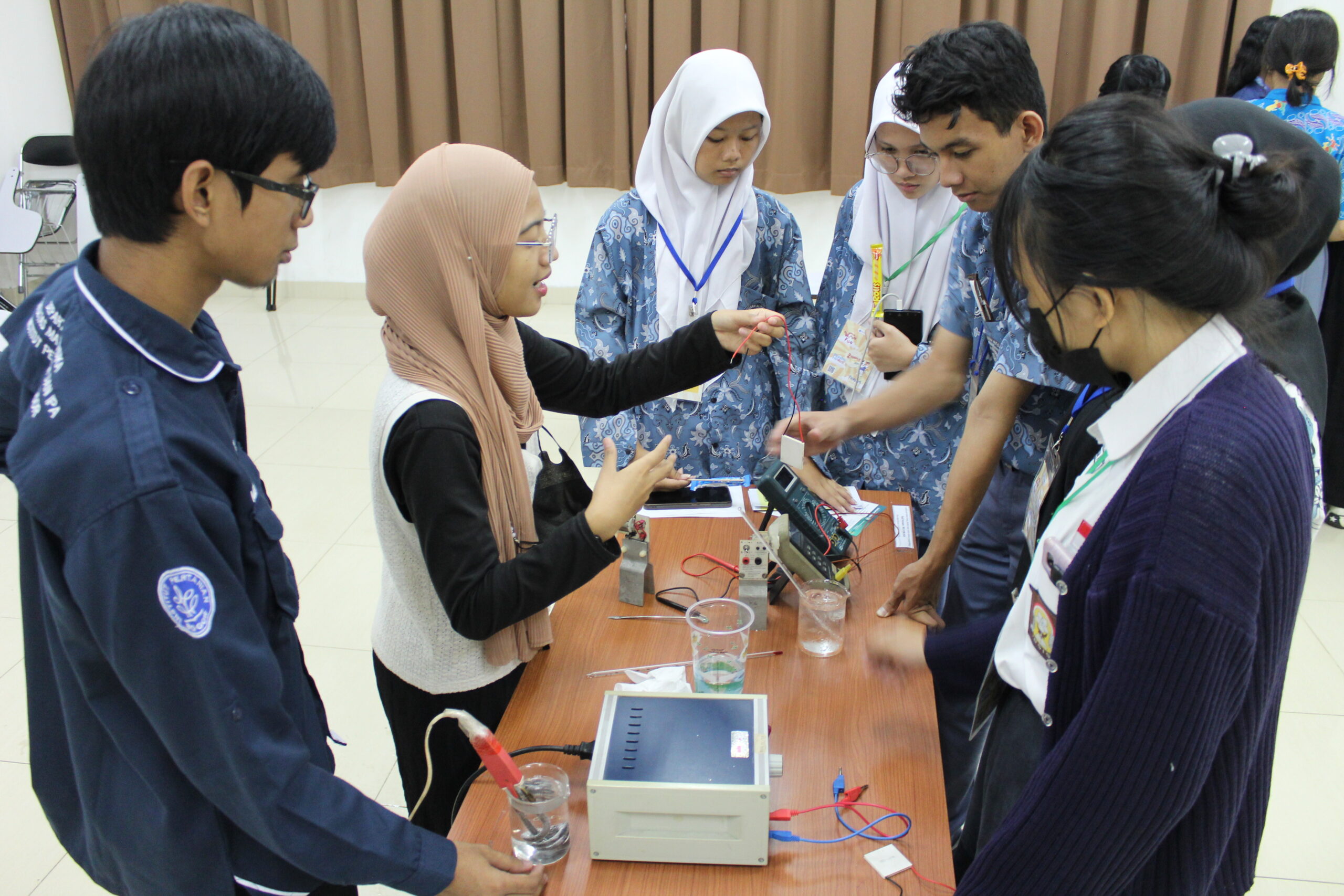 Physics Wonderfun: pertunjukkan alat eskperimen fisika